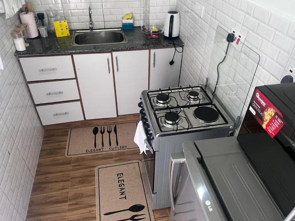 Η κουζίνα ή μικρή κουζίνα στο The shade