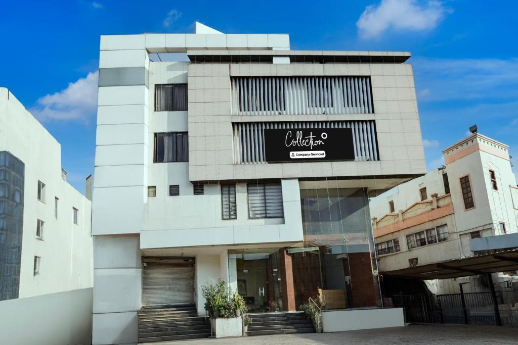 Το κτήριο όπου στεγάζεται  το ξενοδοχείο