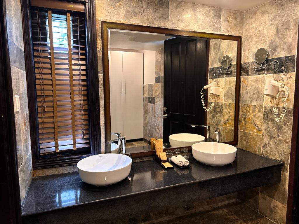 Suite Nhìn Ra Vườn