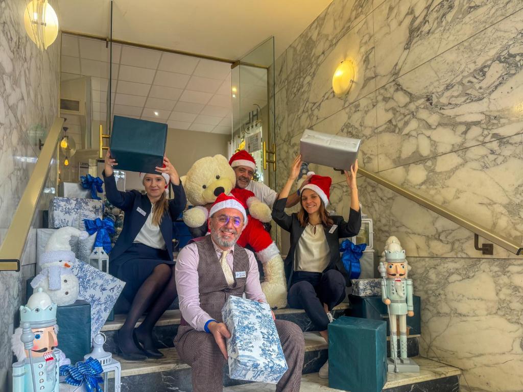 Επισκέπτες που μένουν στο Hôtel Locarno Nice