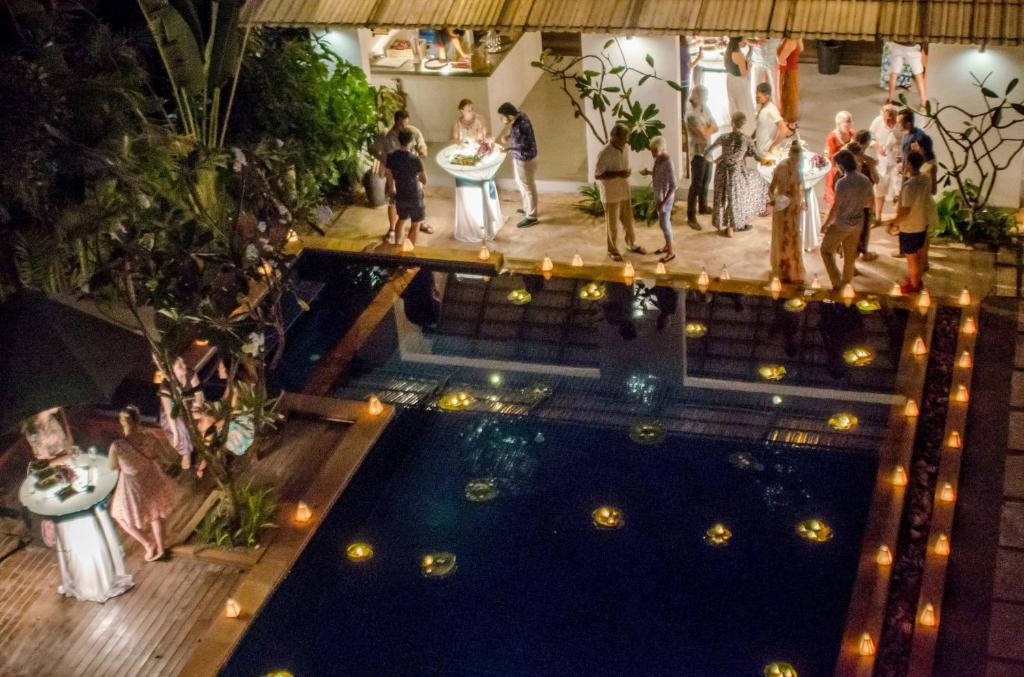 Bazén v ubytování Angkor Serinity Hotel Siem Reap nebo v jeho okolí