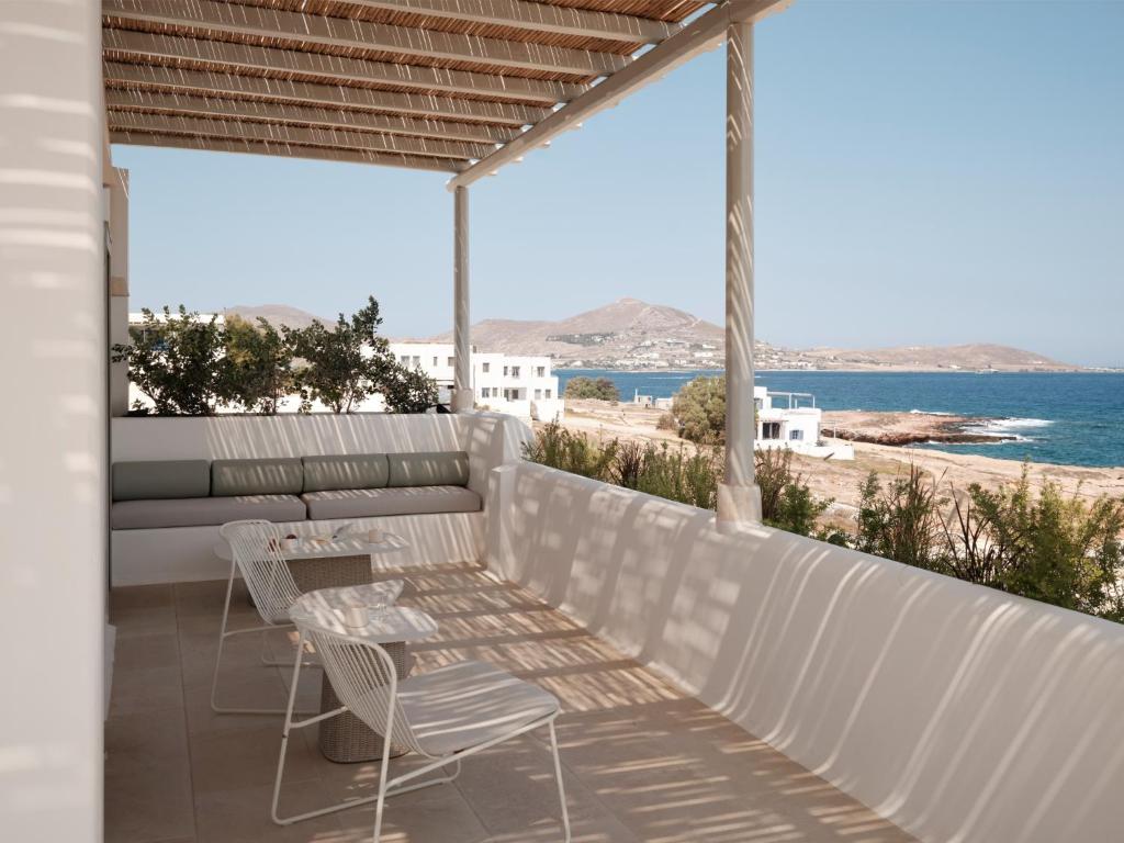 Akria Seaside Suites - 4