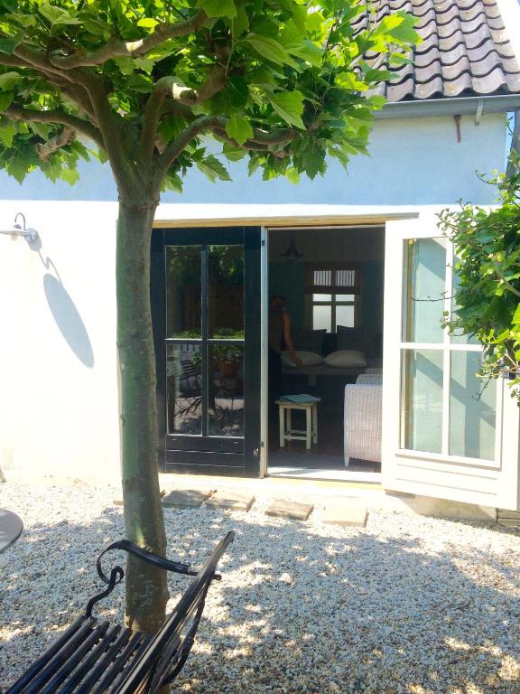 Het Koetshuis - Studio With Terrace