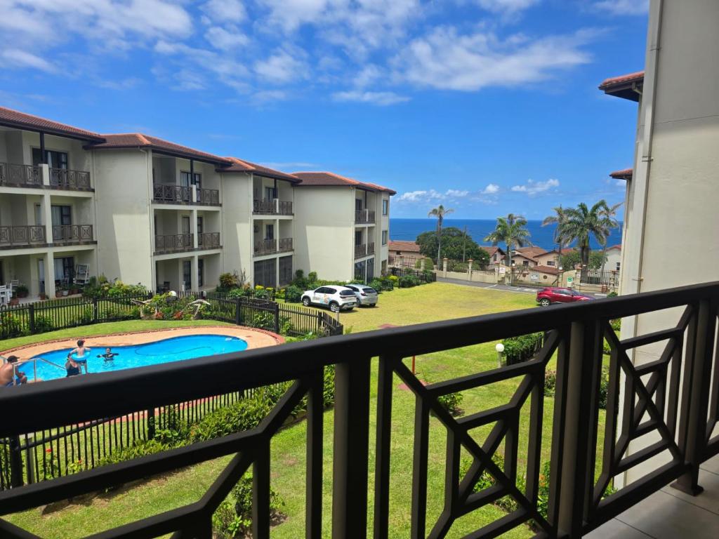 Bazén v ubytování Topanga 31 nebo v jeho okolí