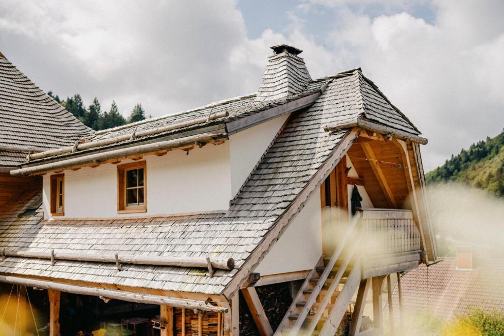 Το κτήριο όπου στεγάζεται  το διαμέρισμα