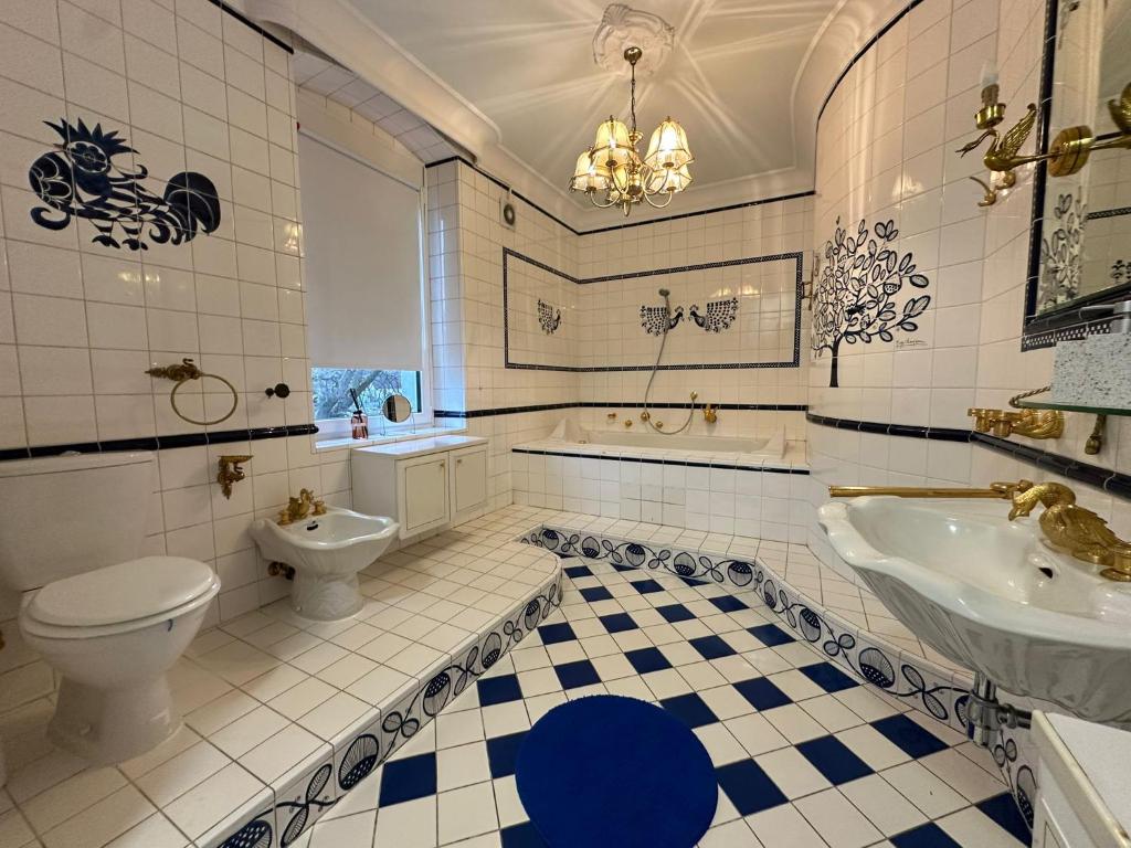 Ένα μπάνιο στο Honor - Extravaganz