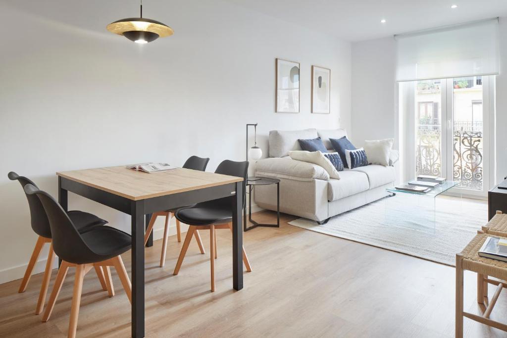 Aurea by FeelFreeRentals