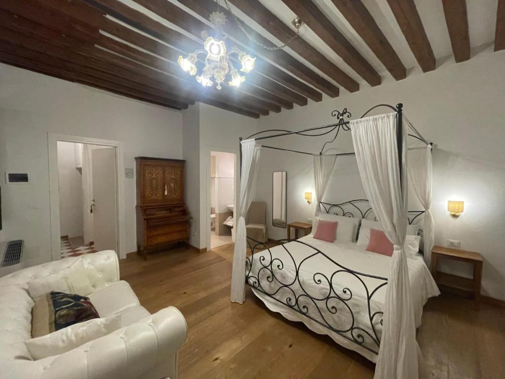 Residenza Corte Antica B&B - 8