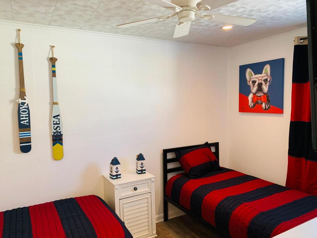 Postel nebo postele na pokoji v ubytování 542 Ocean Avenue