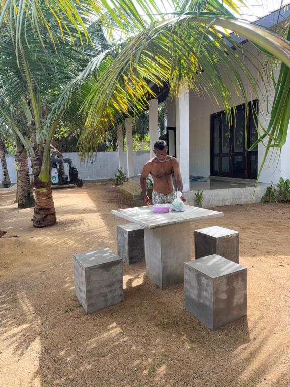 Επισκέπτες που μένουν στο Mamoon beach villa