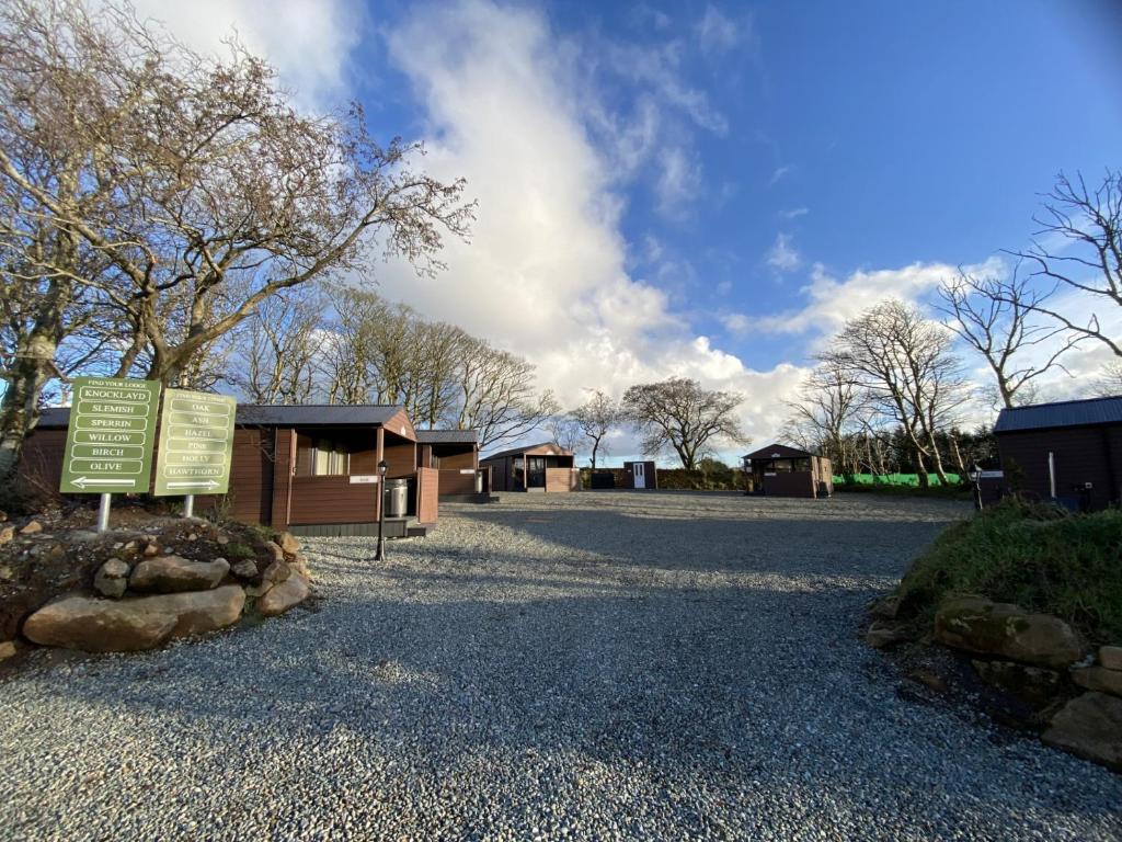 Belraugh Mountain View Hot Tub Lodges - Villa