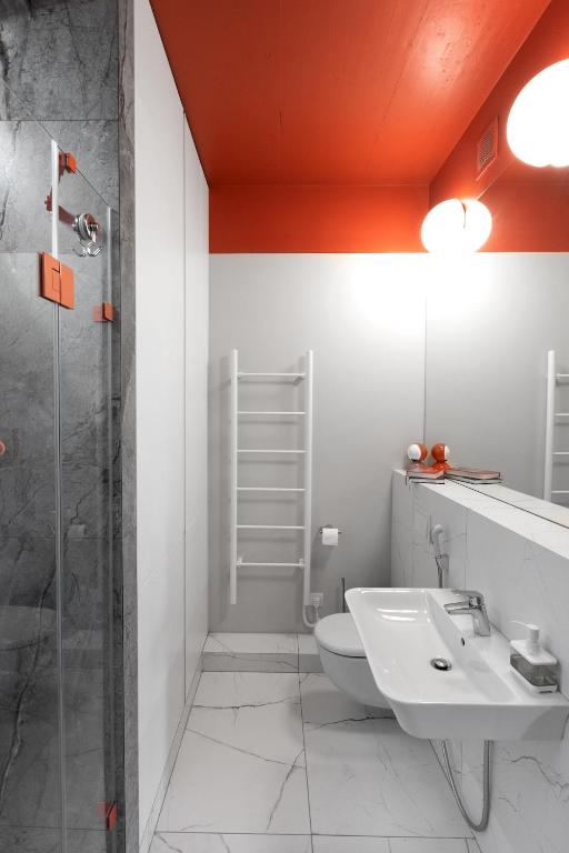 Japandi apartment with basement parking in new building фото 7