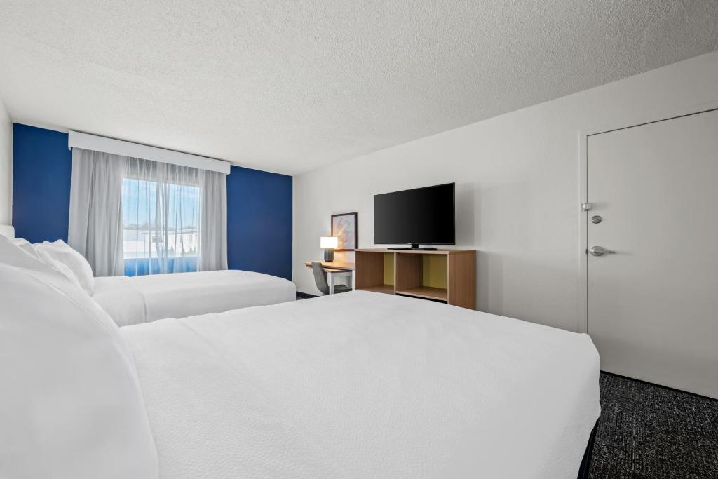 Spark By Hilton Cleveland Beachwood photo
