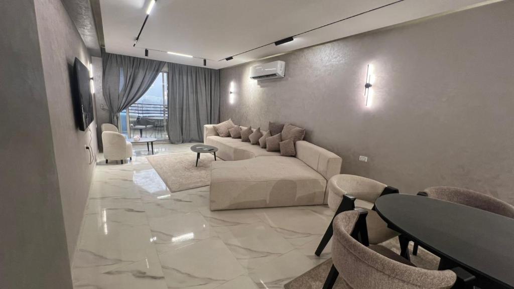 Khu vực ghế ngồi tại شقه فندقية على النيل