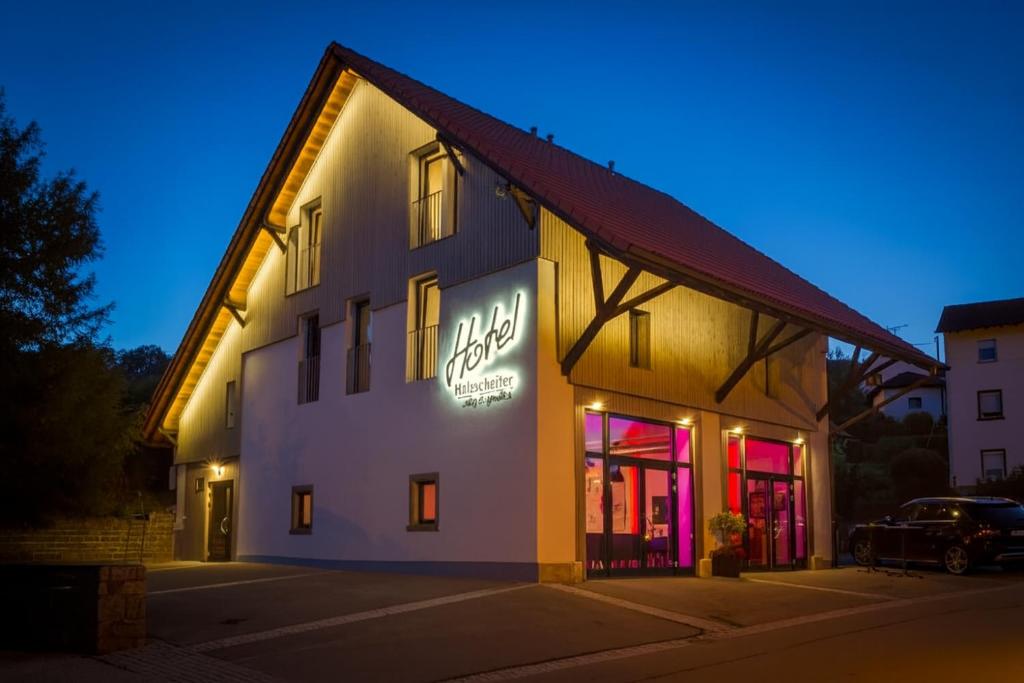 Budova, kde se hotel nachází