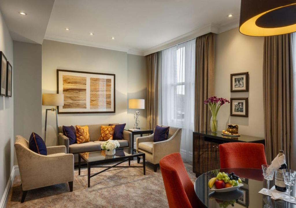 Taj 51 Buckingham Gate Suites and Residences - 