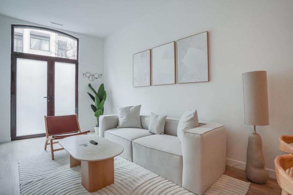 Amazing apartment-3Bedrooms 3Bathrooms-Lavapiés