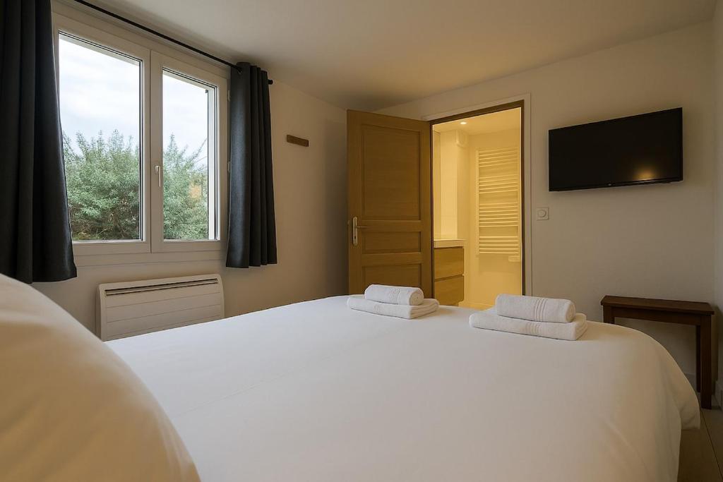 Billede fra billedgalleriet på La Maison du Soleil Spacious Villa with Garden i Mouans-Sartoux