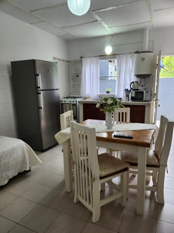 Bambú Los Perales Depto Familiar con Asador, patio, Aire Acondicionado y estacionamiento