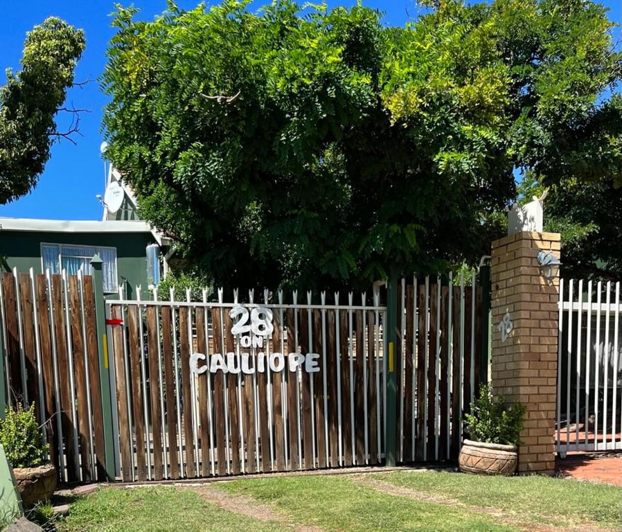 Κήπος έξω από το 28onCalliope Overnight