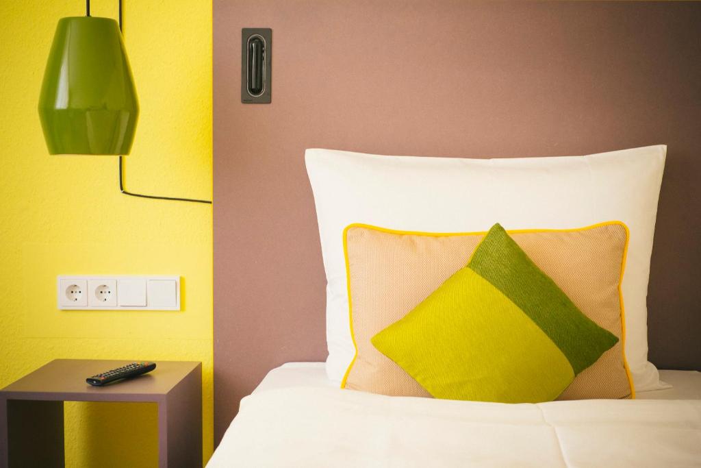 Vienna House Easy by Wyndham Limburg - Habitación Accesible Para La Comodidad