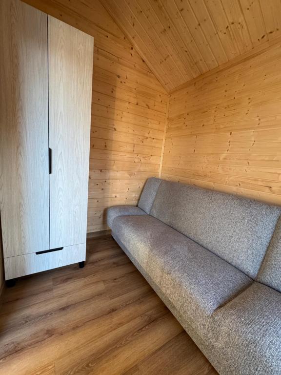 Χώρος καθιστικού στο Domki letniskowe NA WZGÓRZU