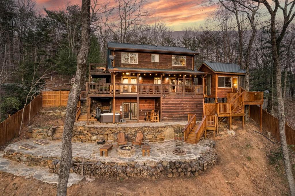 Το κτήριο όπου στεγάζεται  η παραθεριστική κατοικία