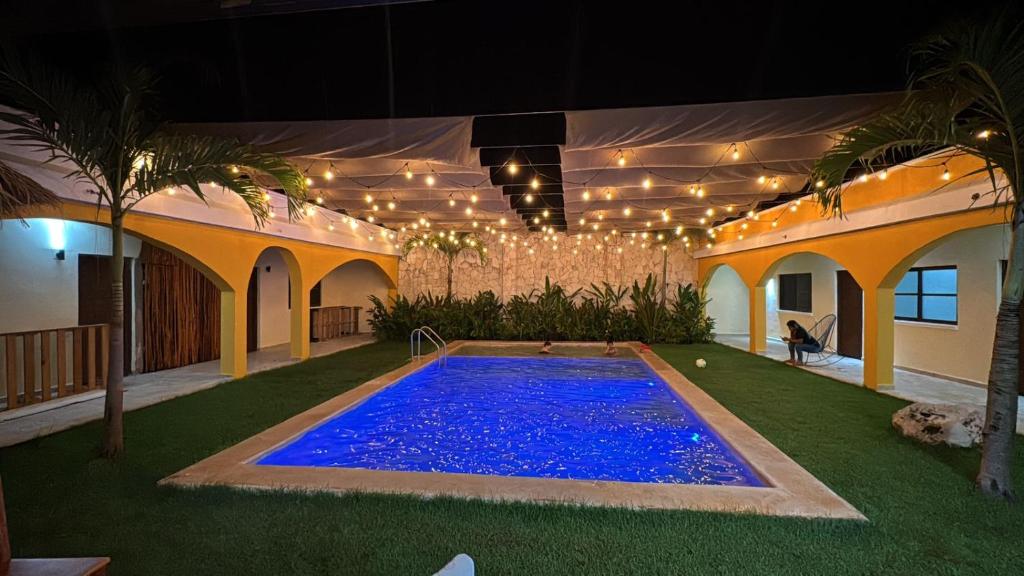 Πισίνα στο ή κοντά στο hotel villa chucum