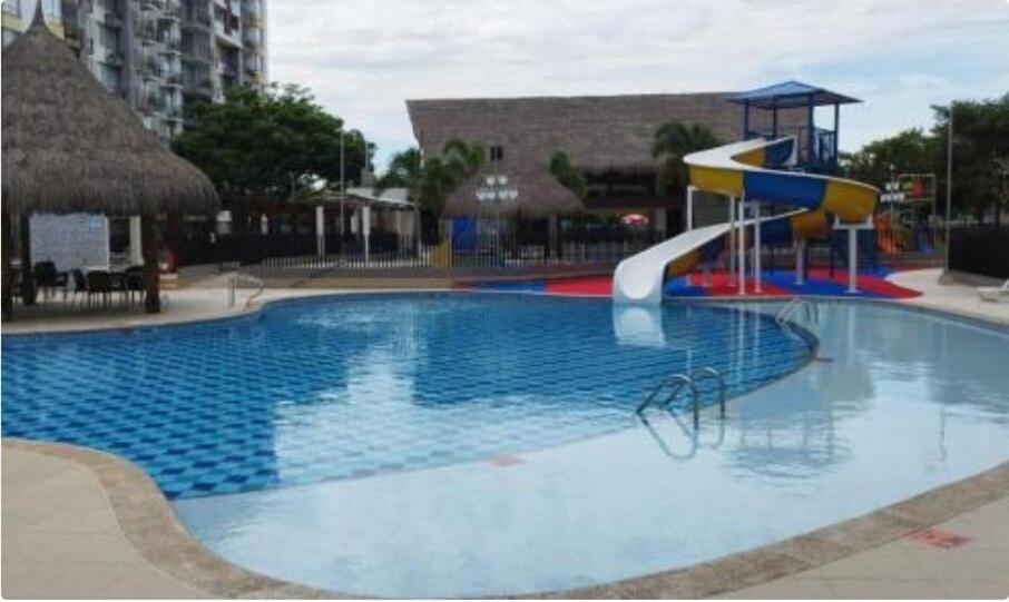 La alberca dentro o cerca de Peñazul la aldea 957