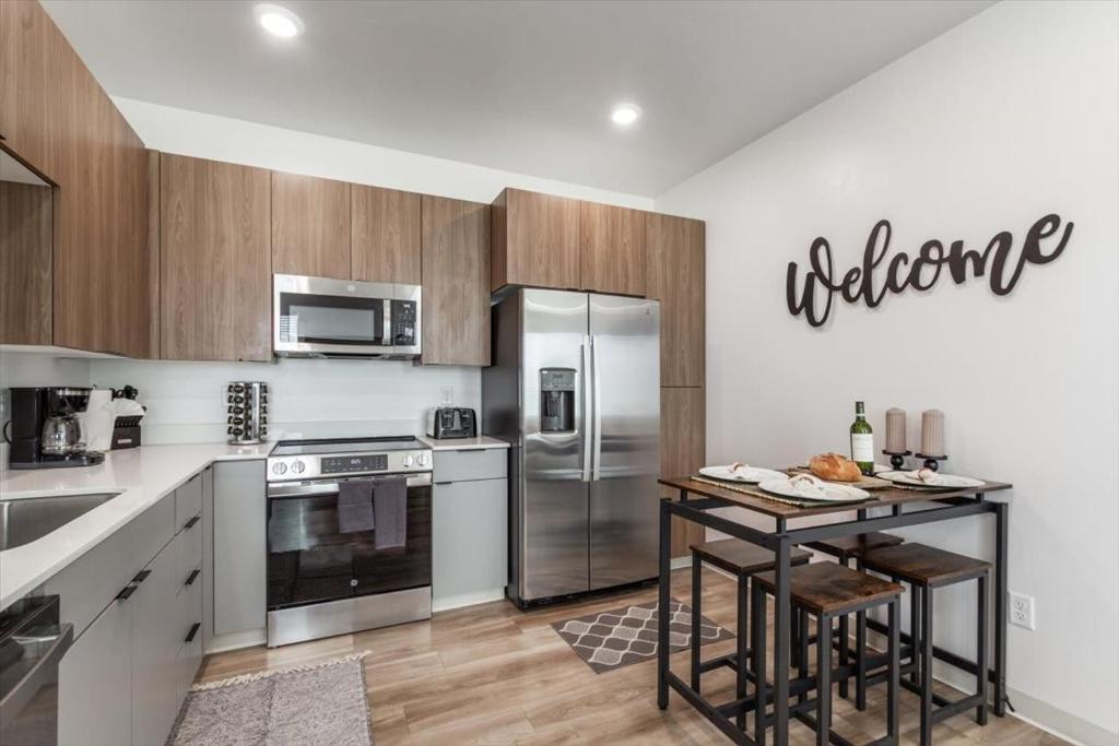 Η κουζίνα ή μικρή κουζίνα στο Teton Timber Nook