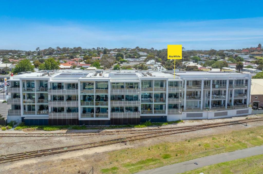 Το κτήριο όπου στεγάζεται  η παραθεριστική κατοικία