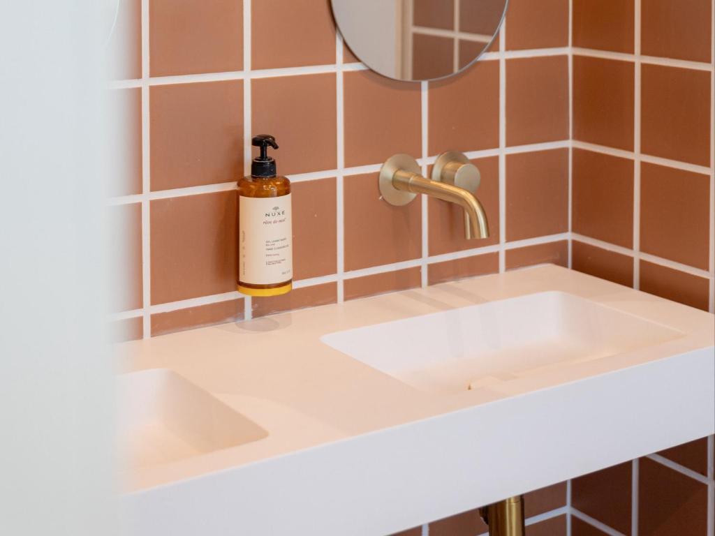 Hotel M Soleil - Montpellier Centre Saint Roch - 11