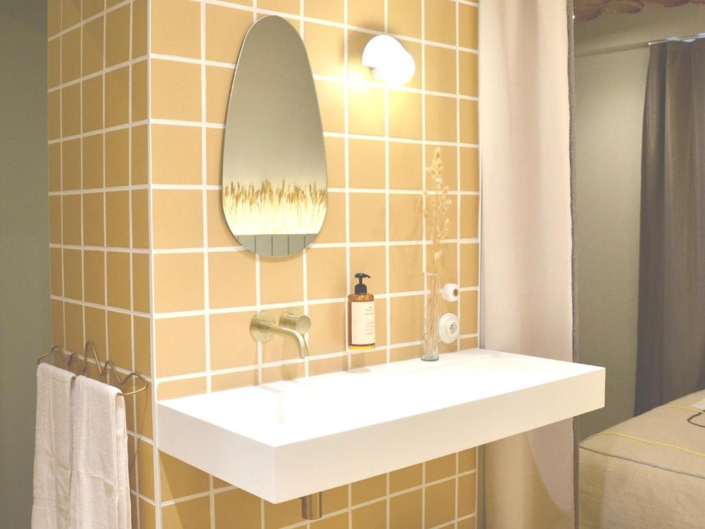 Hotel M Soleil - Montpellier Centre Saint Roch - 15