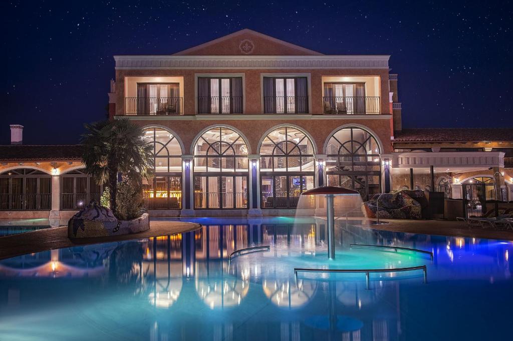 Фото Villa Plaza Boutique Hotel & Spa