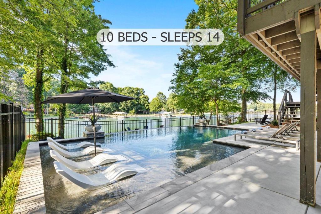 Πισίνα στο ή κοντά στο Niblick on Norman w/Heated Pool & Optional Boat Rental