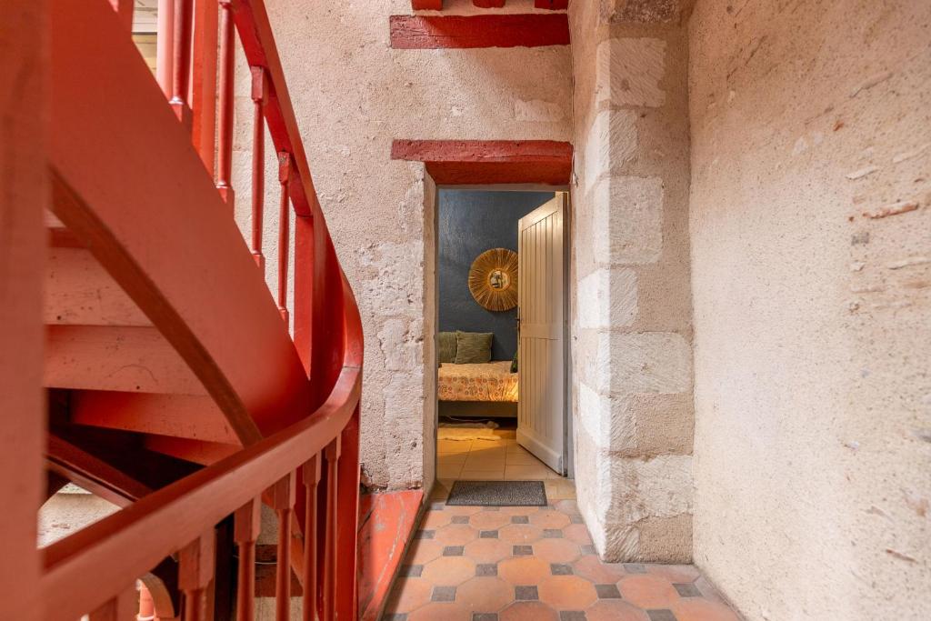 Charme & calme à 200m du Château - Eén-slaapkamerappartement