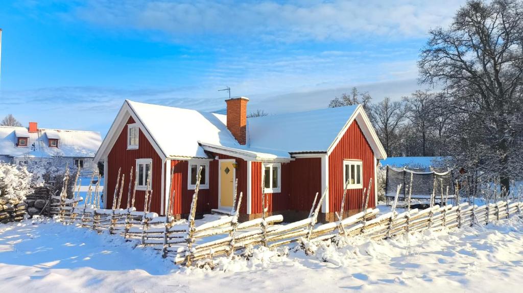 Το Sommargyllen Torp Brändabo τον χειμώνα