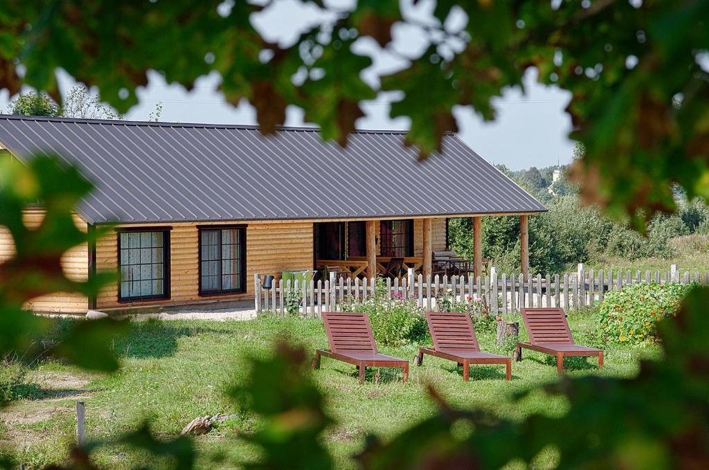 Гостиница в пушгорах. Гостиница лукоморье пушкинские горы. Турбаза пушкиногорье комфорт однокомнатный. Кафе пушкинские горы турбаза. Гостиница в пушгорах.