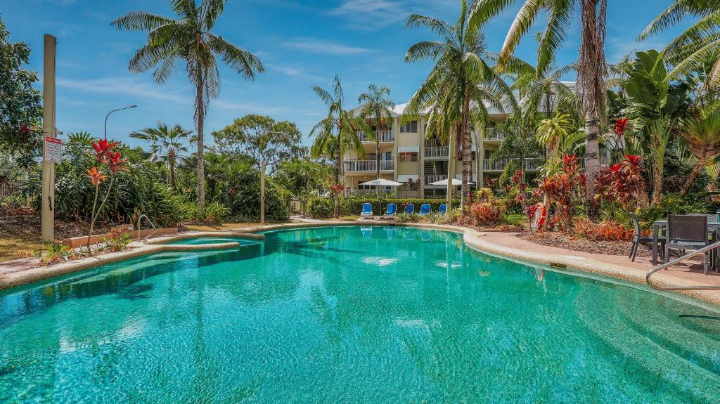 Bazén v ubytování Cairns Coral Oasis - Holloways Beach nebo v jeho okolí