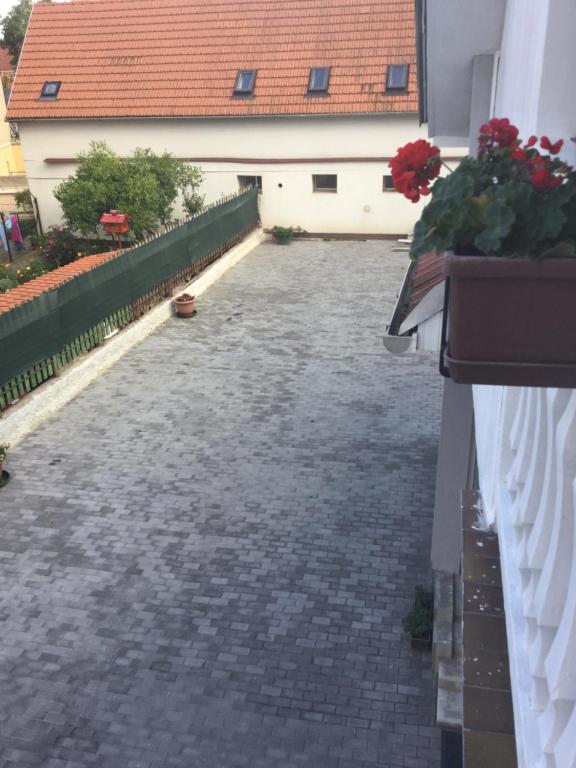 Zdjęcie z galerii obiektu Avas Apartman w Miszkolcu