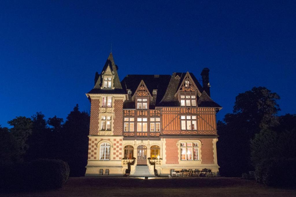 Fotografie z fotogalerie ubytování Le Manoir de Bénédicte B&B v destinaci Cahan