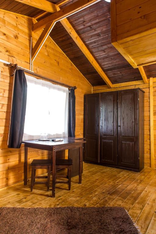 Fotografie z fotogalerie ubytování Casutele Suhardul Mic v destinaci Lacu Rosu