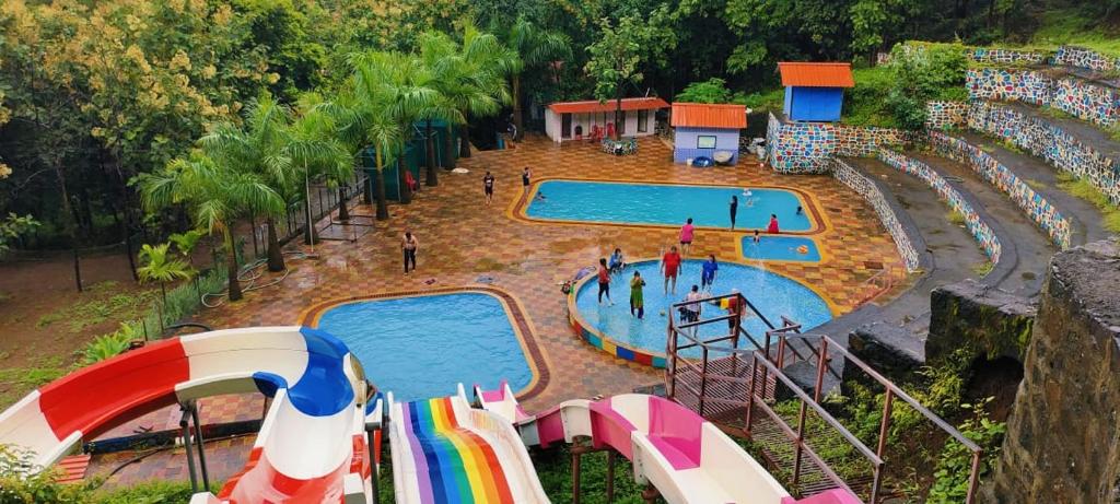 Bazén v ubytování Ajuba Gav Resort nebo v jeho okolí