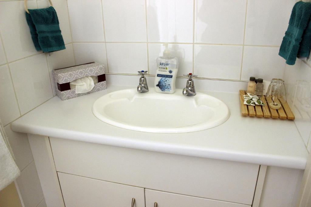 Colonial Motel - Resim 38