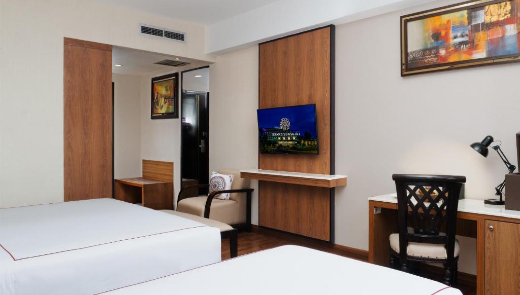 Grand Sunshine Resort & Convention - Family Room With Shower