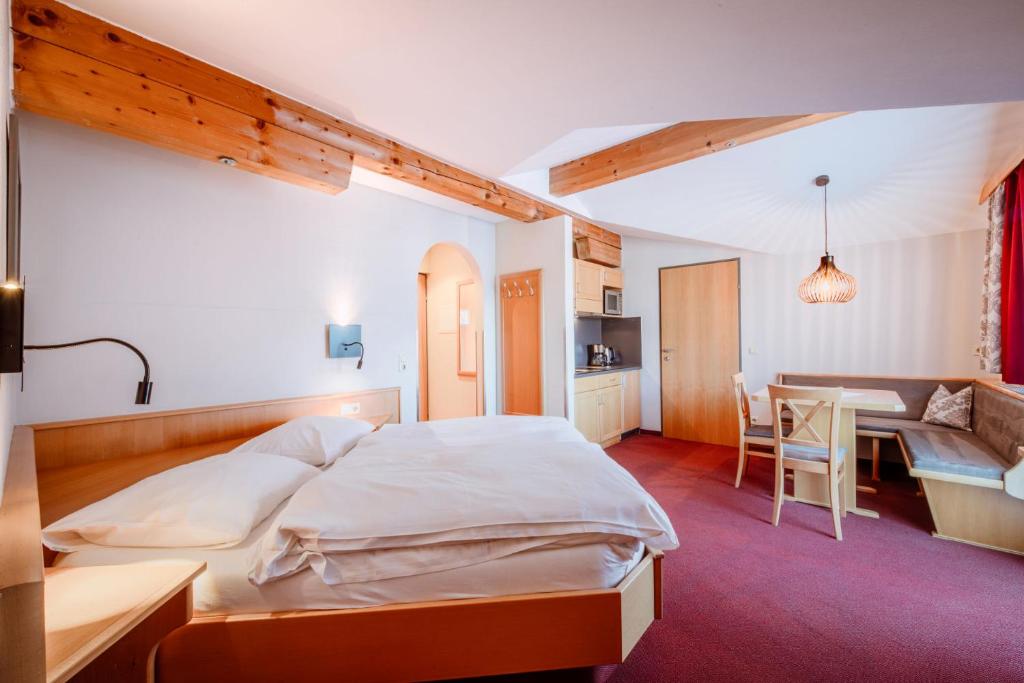 Harmls Aparthotel - 4