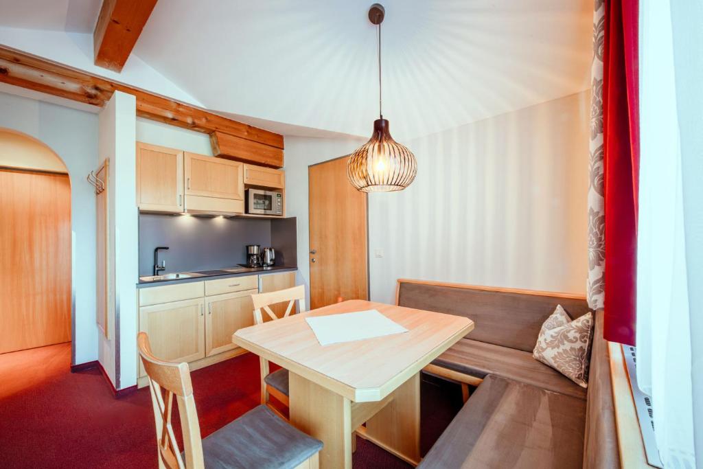 Harmls Aparthotel - 6