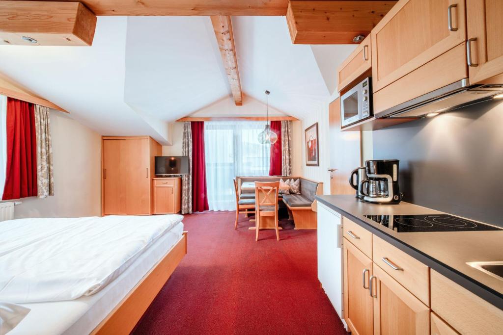 Harmls Aparthotel - 7