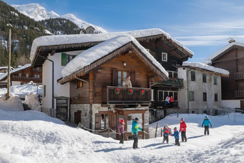 Incanto Walser Apartments Ronco om vinteren