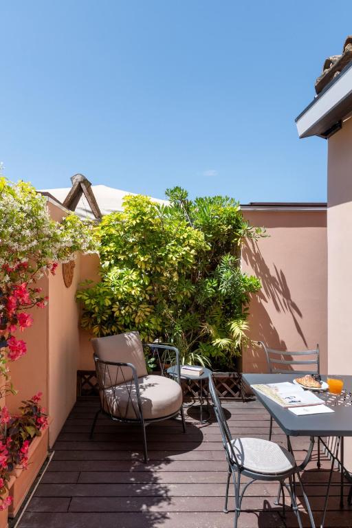 Deluxe Double Room with Terrace — room photograph